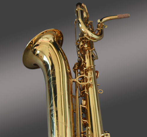 上低音萨克斯